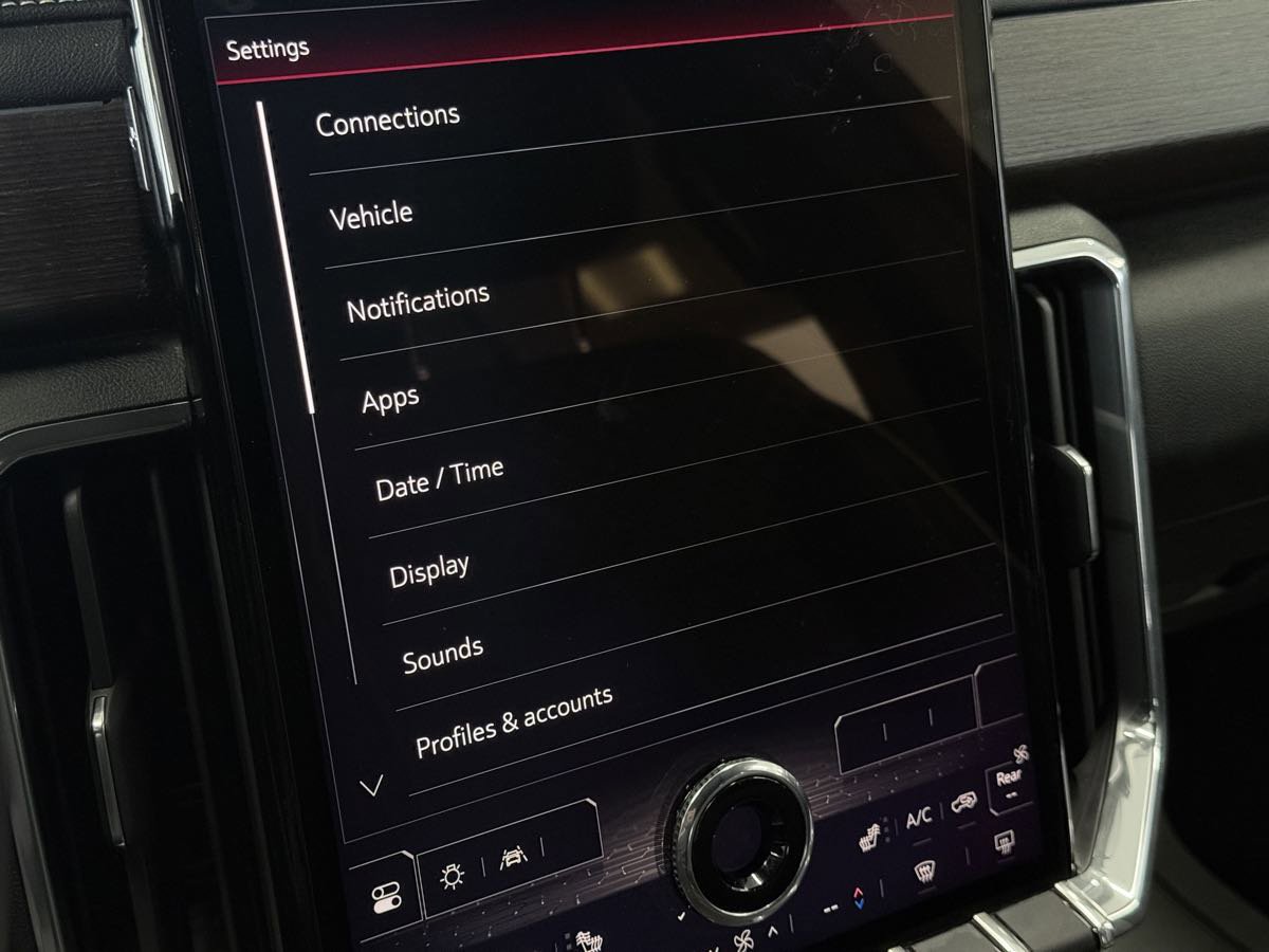 Used 2024 GMC Acadia Denali w/ Super Cruise Package FWD image 60