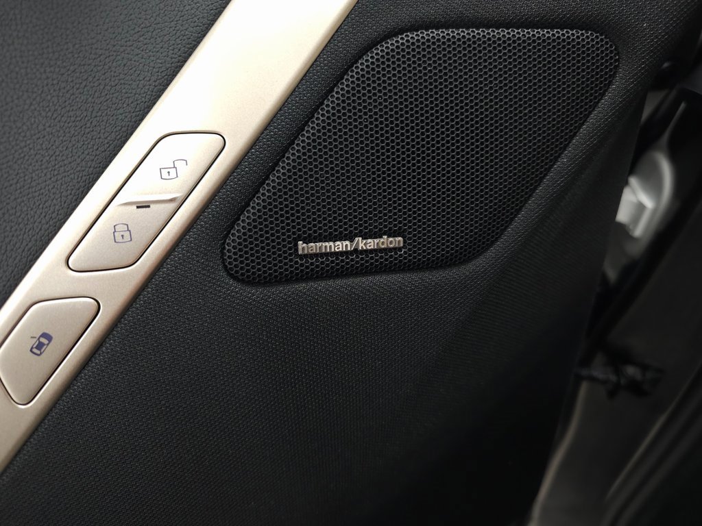 Certified 2025 BMW iX xDrive50 w/ Convenience Package image 17