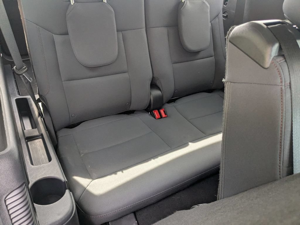 Used 2025 Ford Explorer Active AWD/4WD image 21