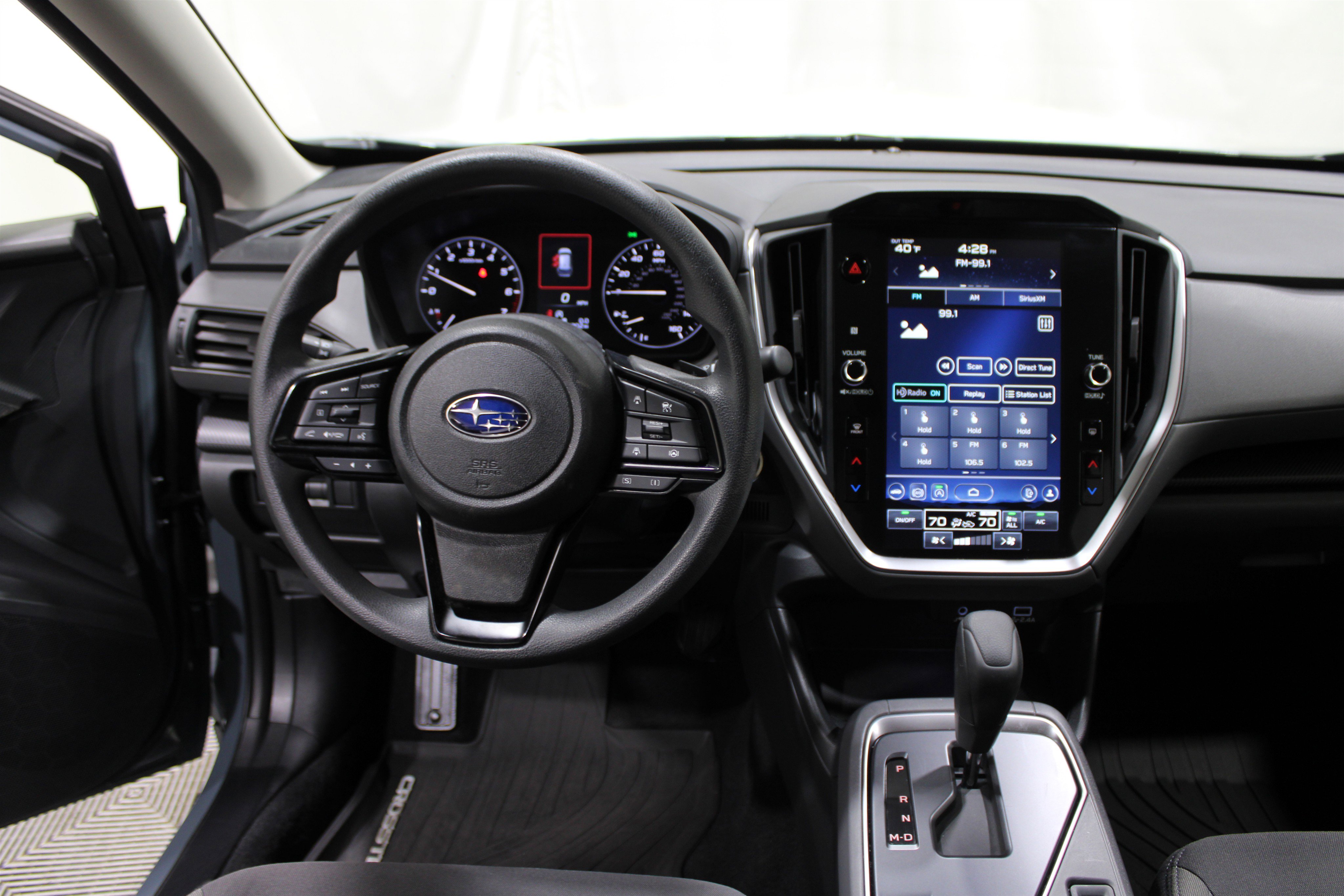 Used 2025 Subaru Crosstrek 2.0i Premium image 2