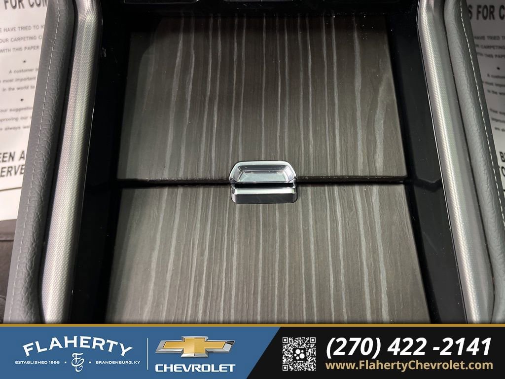 Used 2023 GMC Yukon XL Denali image 33