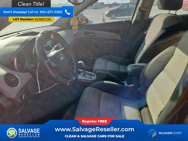 Used 2013 Chevrolet Cruze LS image 9