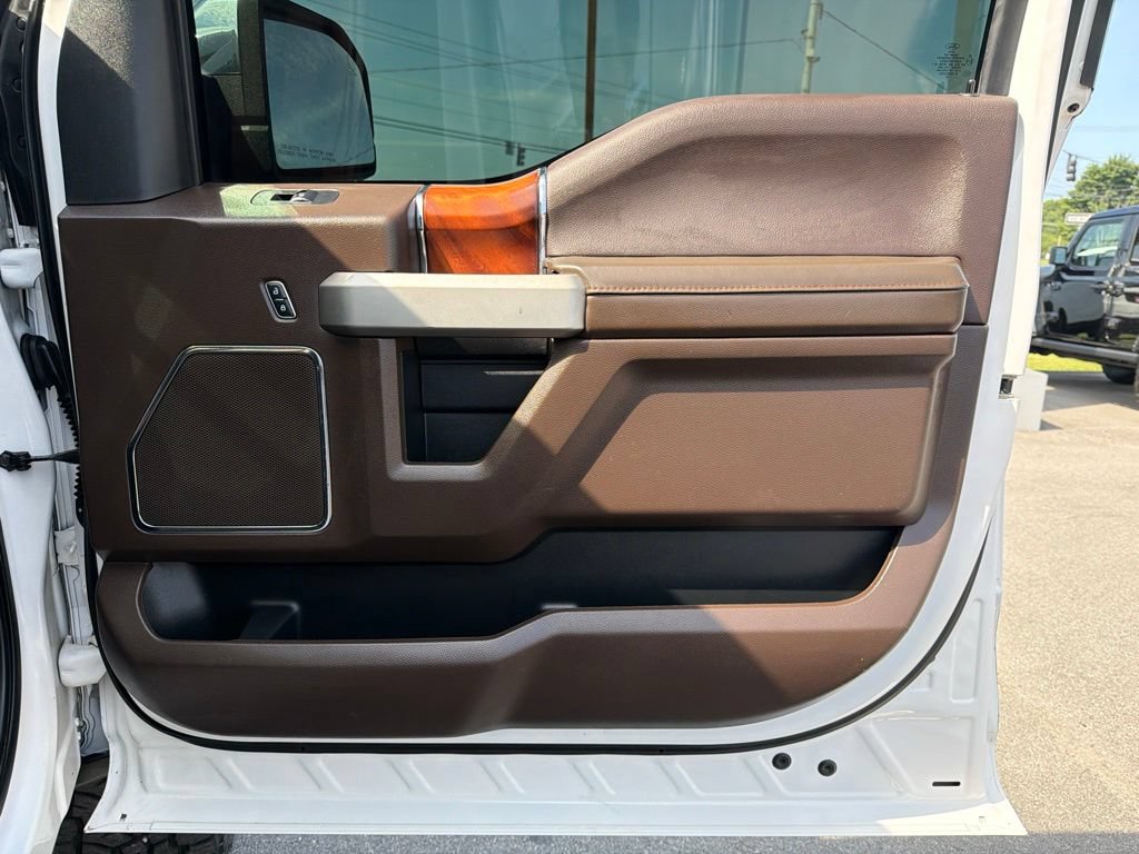 Used 2019 Ford F150 King Ranch w/ Equipment Group 601A Luxury AWD/4WD image 21