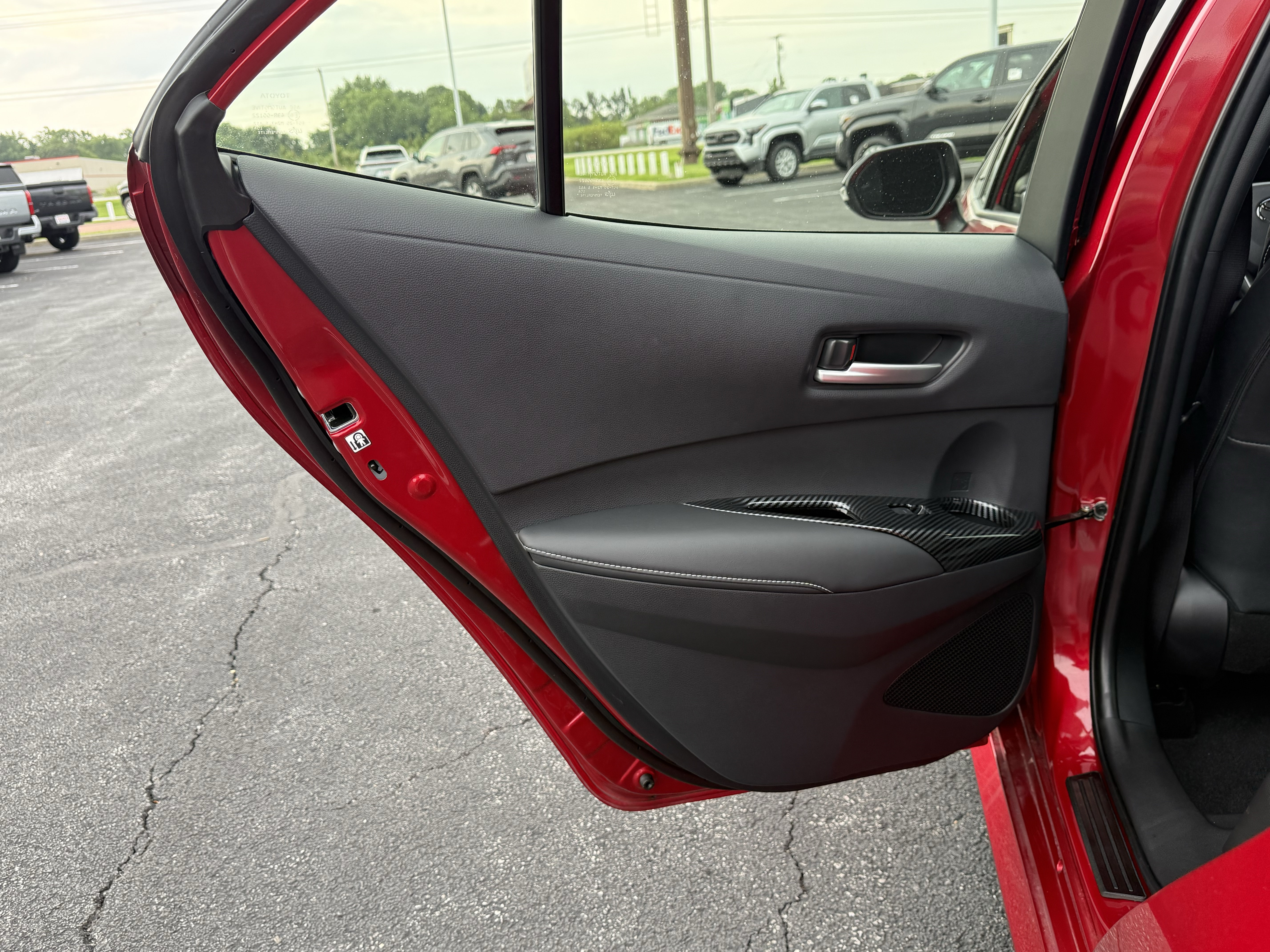 Used 2025 Toyota Corolla XSE FWD image 20