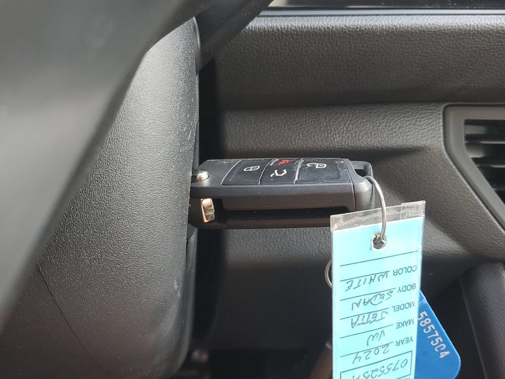 Certified 2024 Volkswagen Jetta Sport FWD image 30