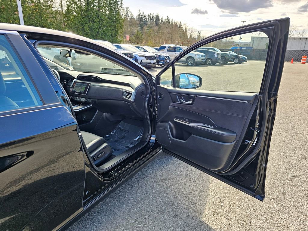 Used 2018 Honda Clarity Touring image 27