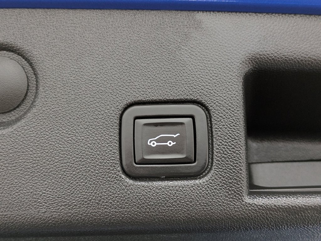 Used 2024 Chevrolet Equinox LT AWD/4WD image 15