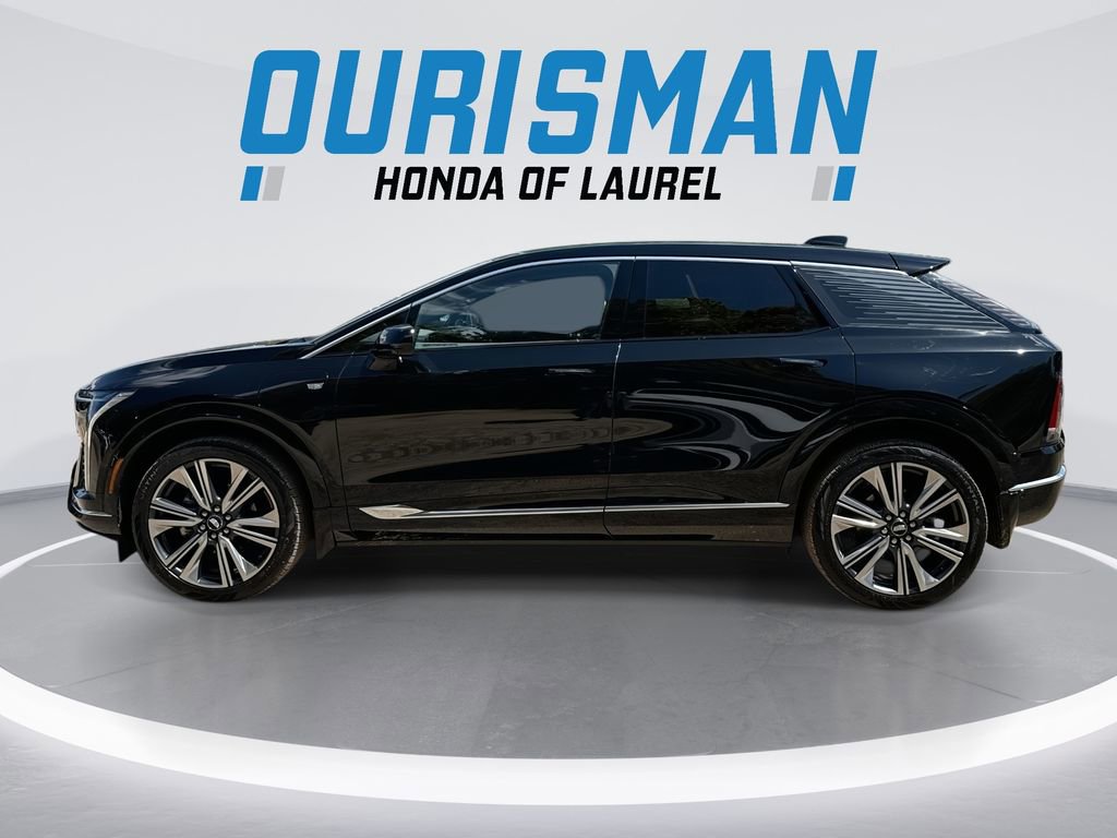 Used 2025 Cadillac Optiq Luxury 2 AWD/4WD image 5