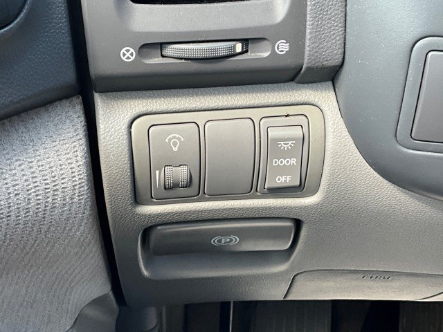 Used 2006 Kia Sedona LX FWD image 14