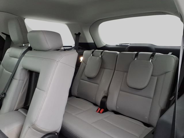 Used 2025 Ford Explorer Active w/ Active Comfort Package AWD/4WD image 11