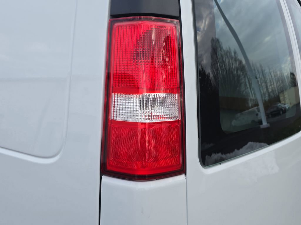 Used 2024 Chevrolet Express 2500 w/ Driver Convenience Package image 28