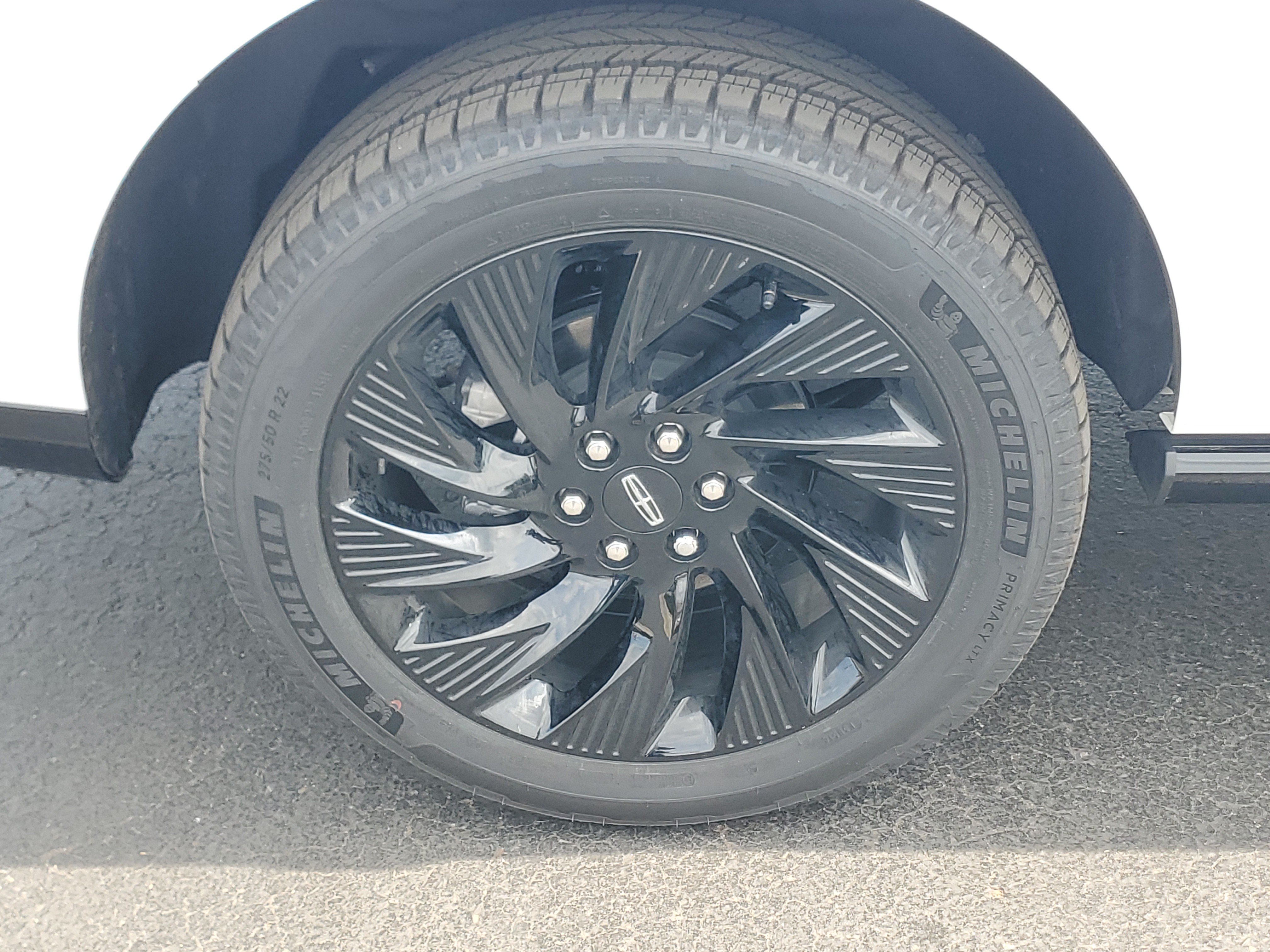 New 2026 Lincoln Navigator Reserve w/ Jet Appearance Package AWD/4WD image 5