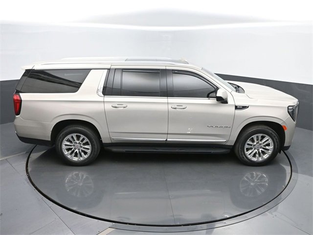 Used 2023 GMC Yukon XL SLT image 45