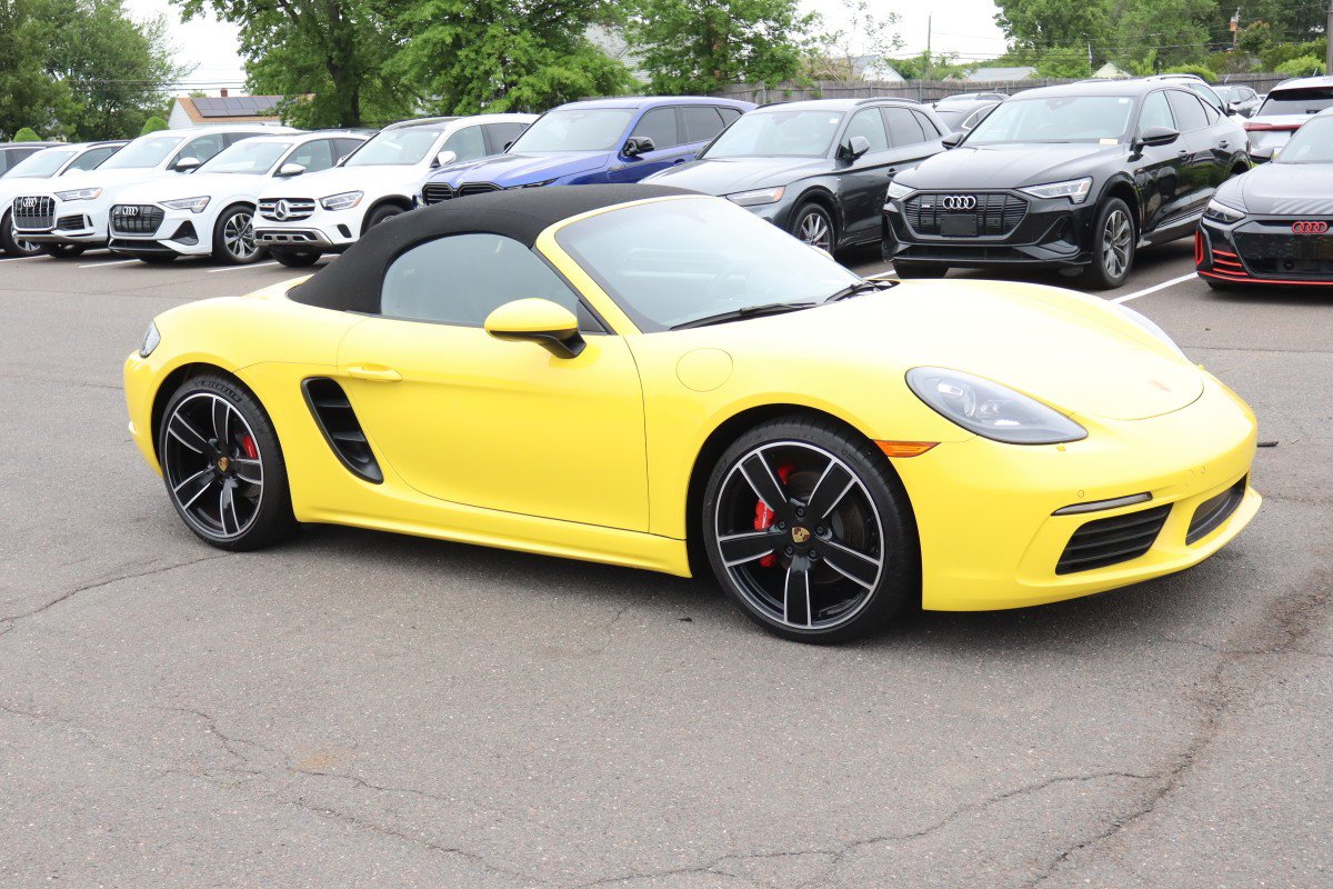 Used 2023 Porsche 718 Boxster S RWD image 4
