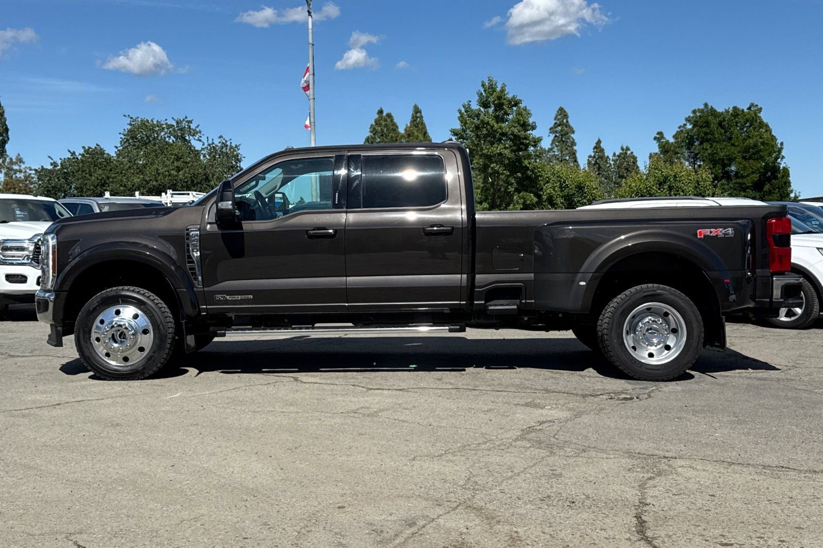 Certified 2024 Ford F450 Lariat w/ FX4 Off-Road Package AWD/4WD image 7