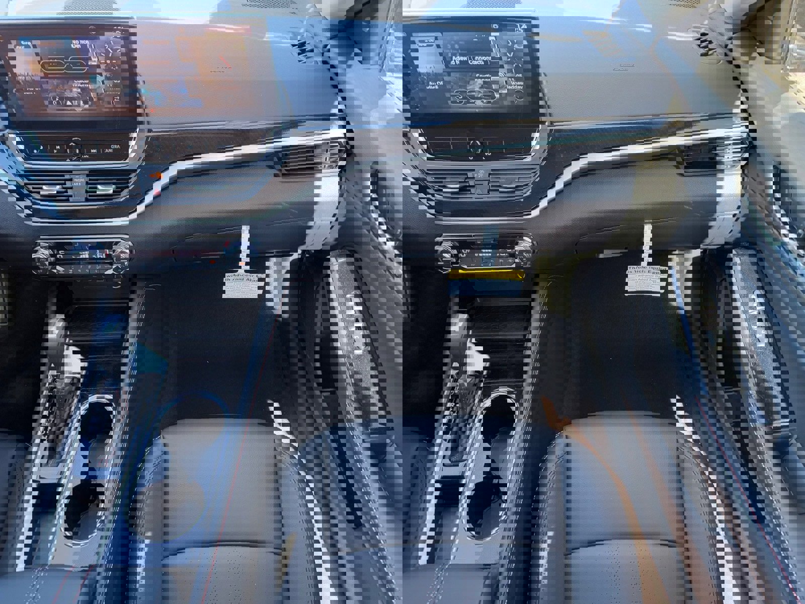 New 2025 Nissan Altima 2.5 SR w/ SR Premium Package image 17