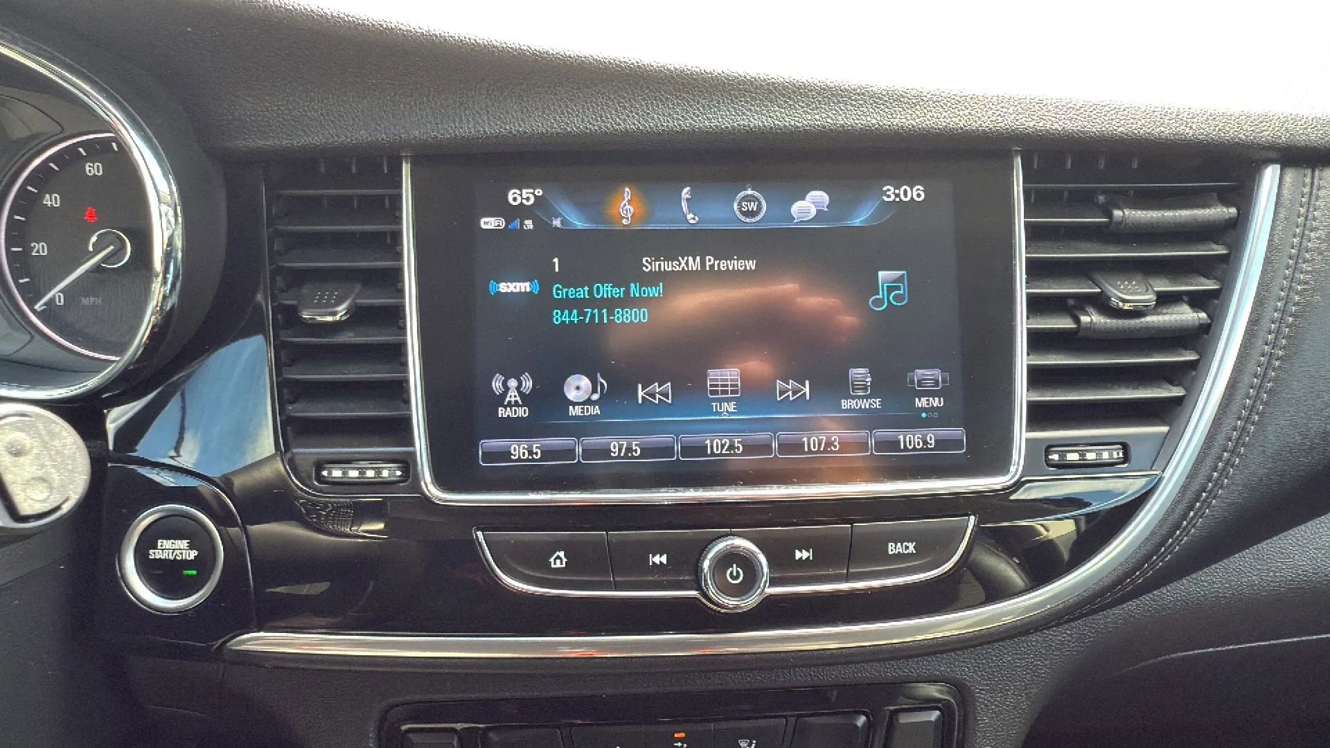 Used 2018 Buick Encore Preferred image 18