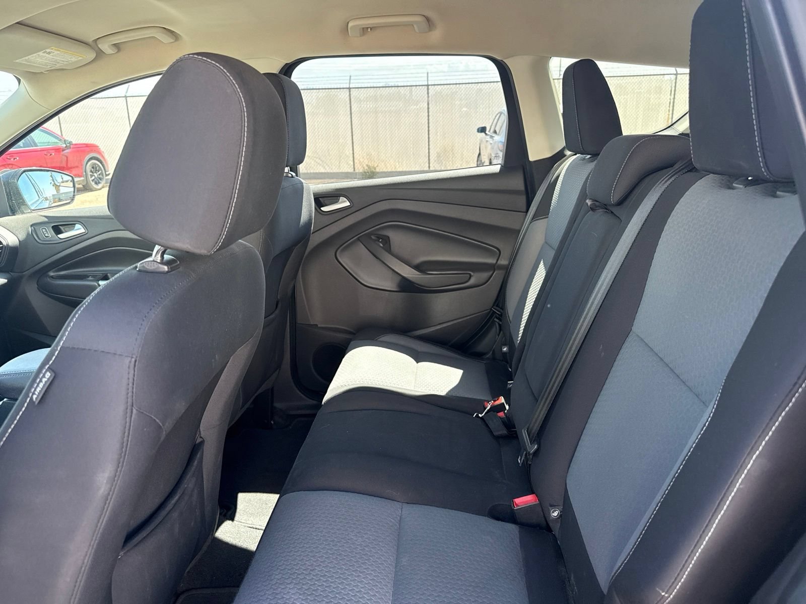 Used 2017 Ford Escape SE AWD/4WD image 10