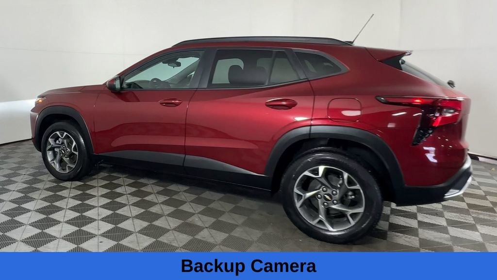 Certified 2024 Chevrolet Trax LT w/ Driver Confidence Package FWD image 9