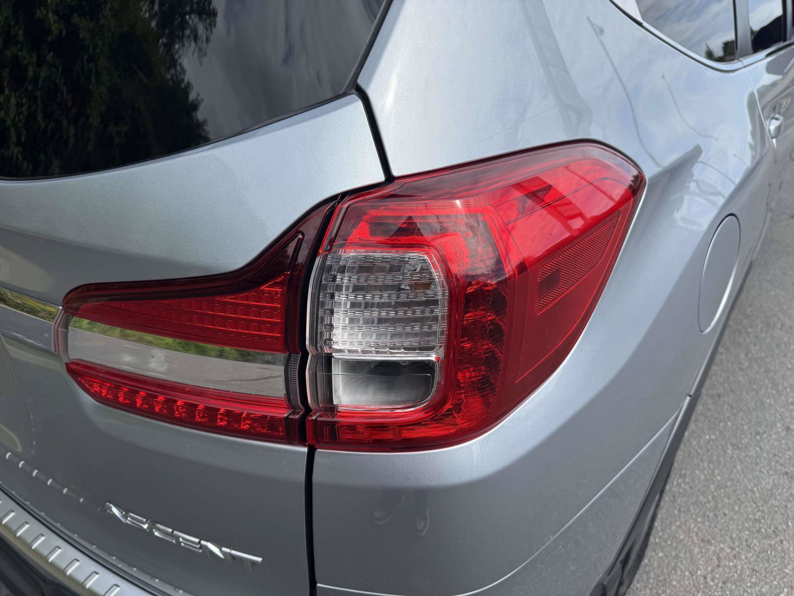 Used 2019 Subaru Ascent Premium AWD/4WD image 11