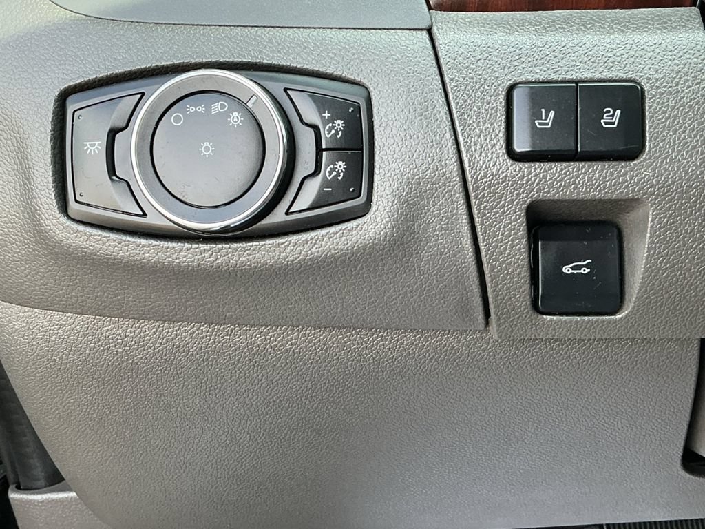 Used 2014 Ford Edge Limited w/ Equipment Group 302A FWD image 20
