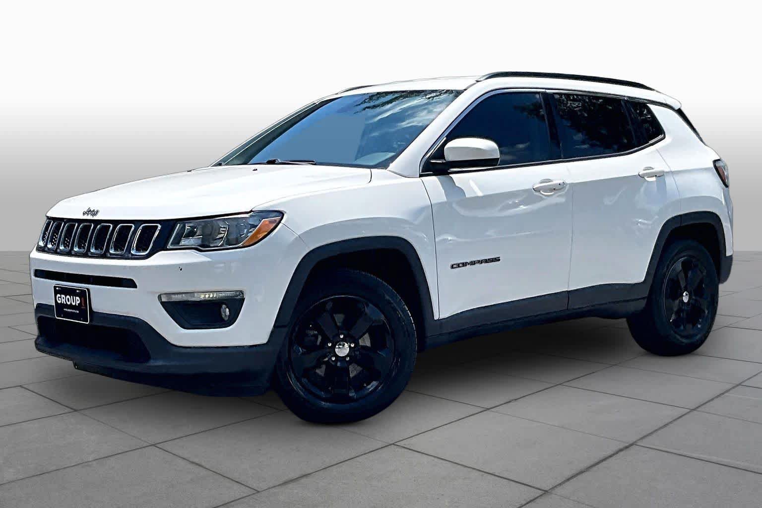 Used 2018 Jeep Compass Latitude w/ Popular Equipment Group FWD image 1