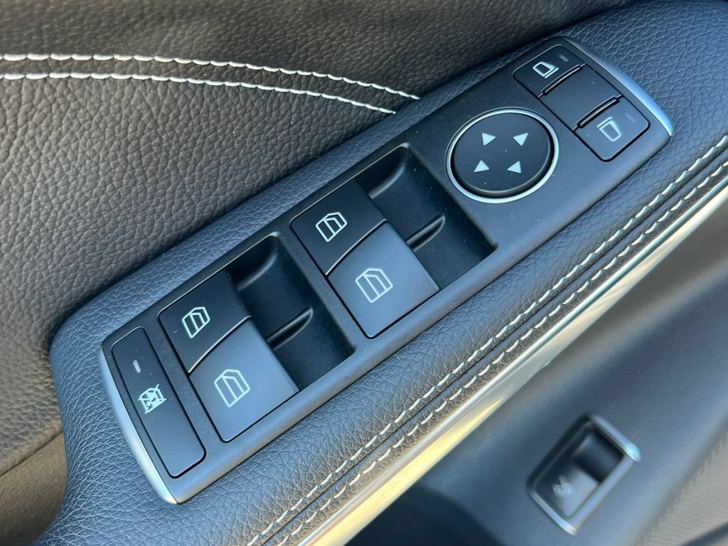 Used 2018 Mercedes-Benz CLA 250 4MATIC image 16