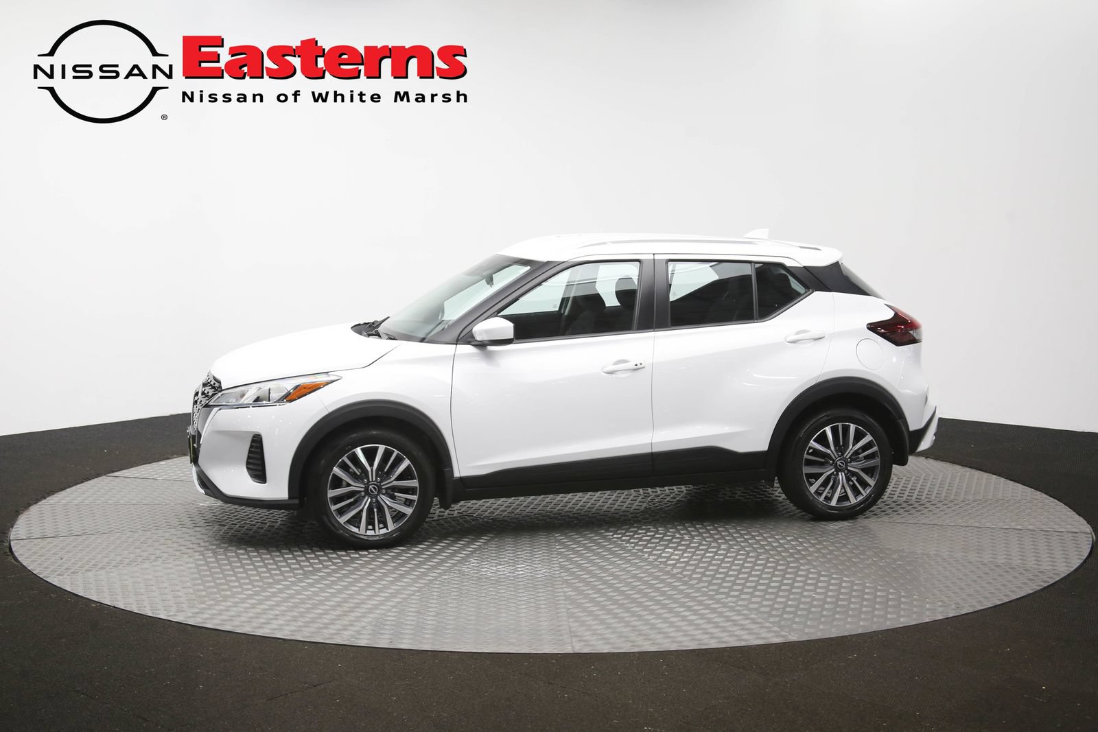 Used 2024 Nissan Kicks SV FWD image 57