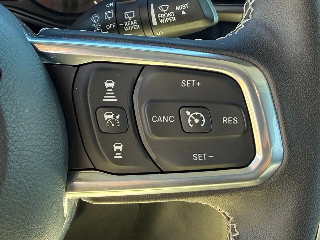 Certified 2025 Jeep Wrangler Unlimited Sahara w/ Safety Group image 23