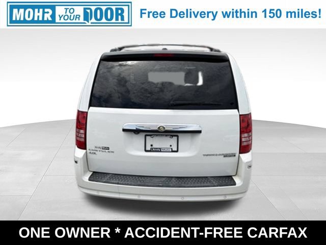 Used 2010 Chrysler Town & Country Limited w/ Entertainment Group #3 FWD image 4