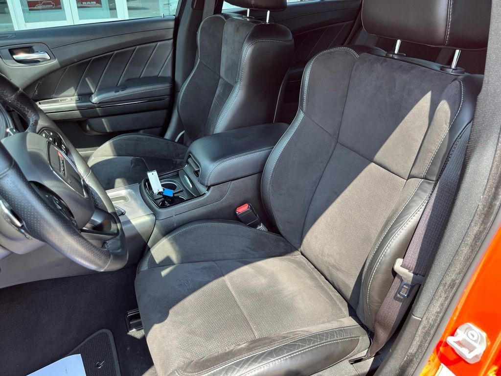 Used 2023 Dodge Charger R/T w/ Plus Group RWD image 7