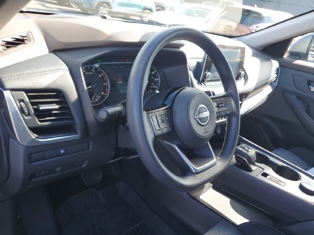 Certified 2023 Nissan Rogue SV AWD/4WD image 18