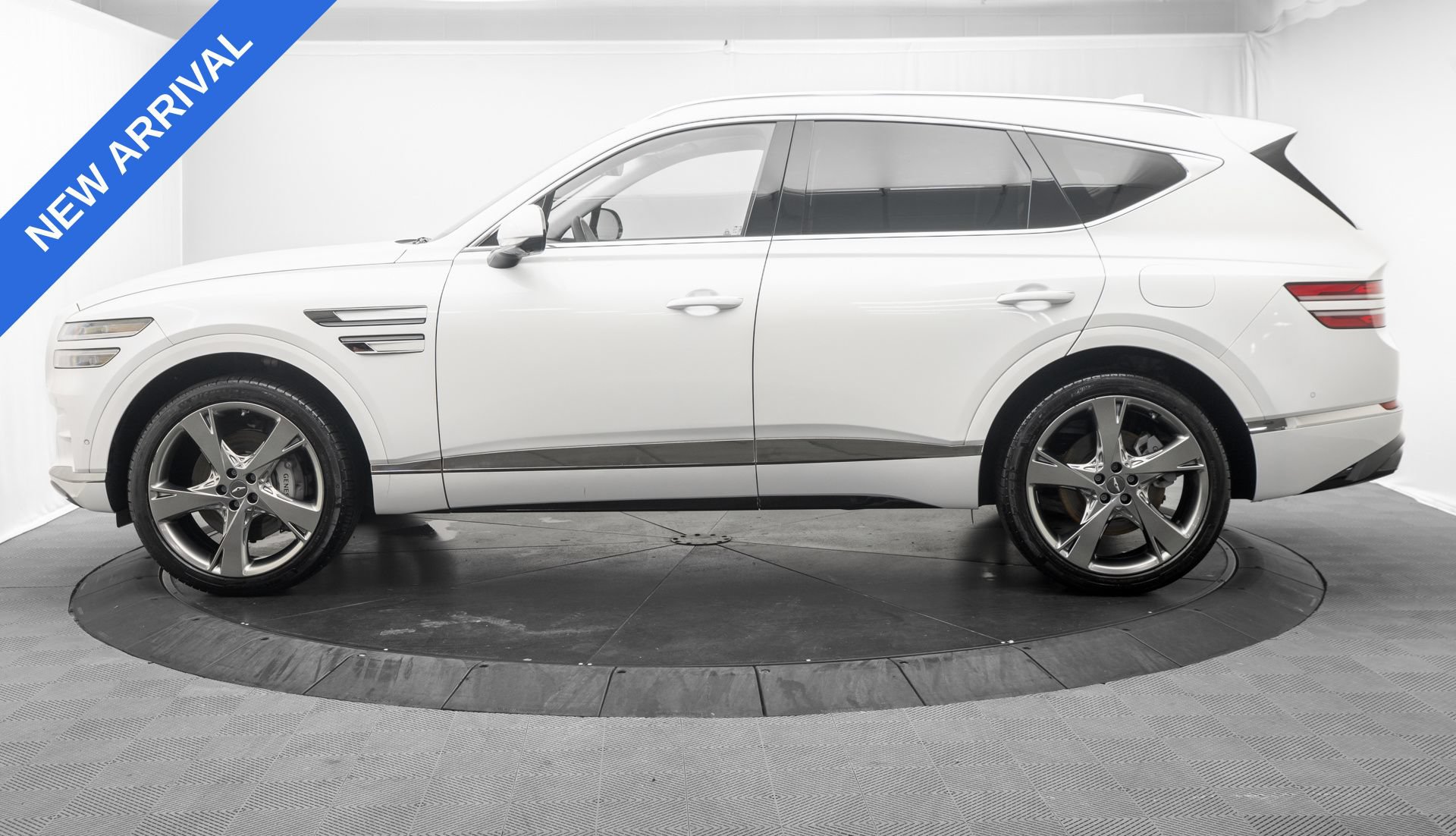 Used 2024 Genesis GV80 3.5T w/ Prestige Package AWD/4WD image 4