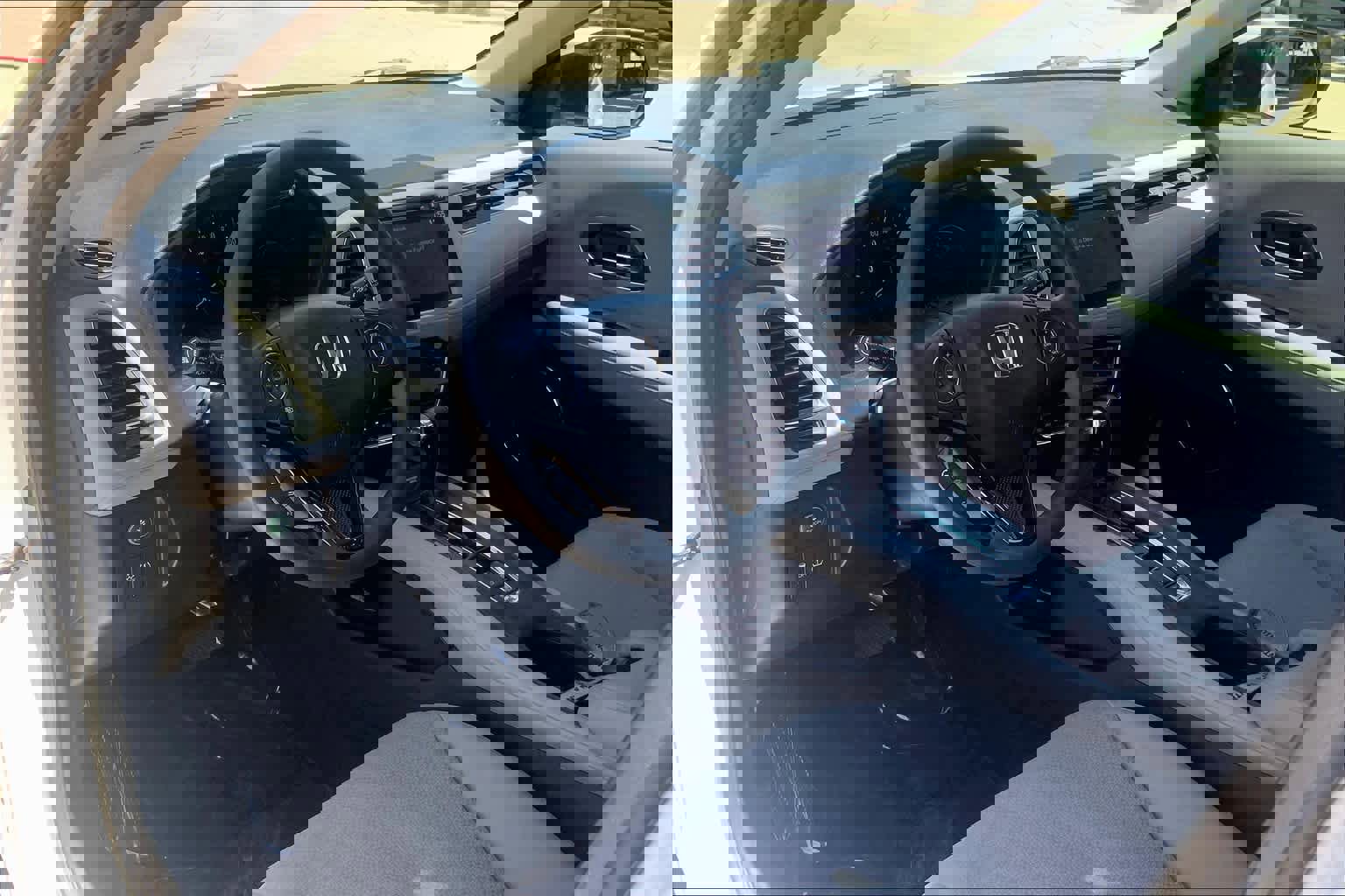 Used 2017 Honda HR-V EX image 17