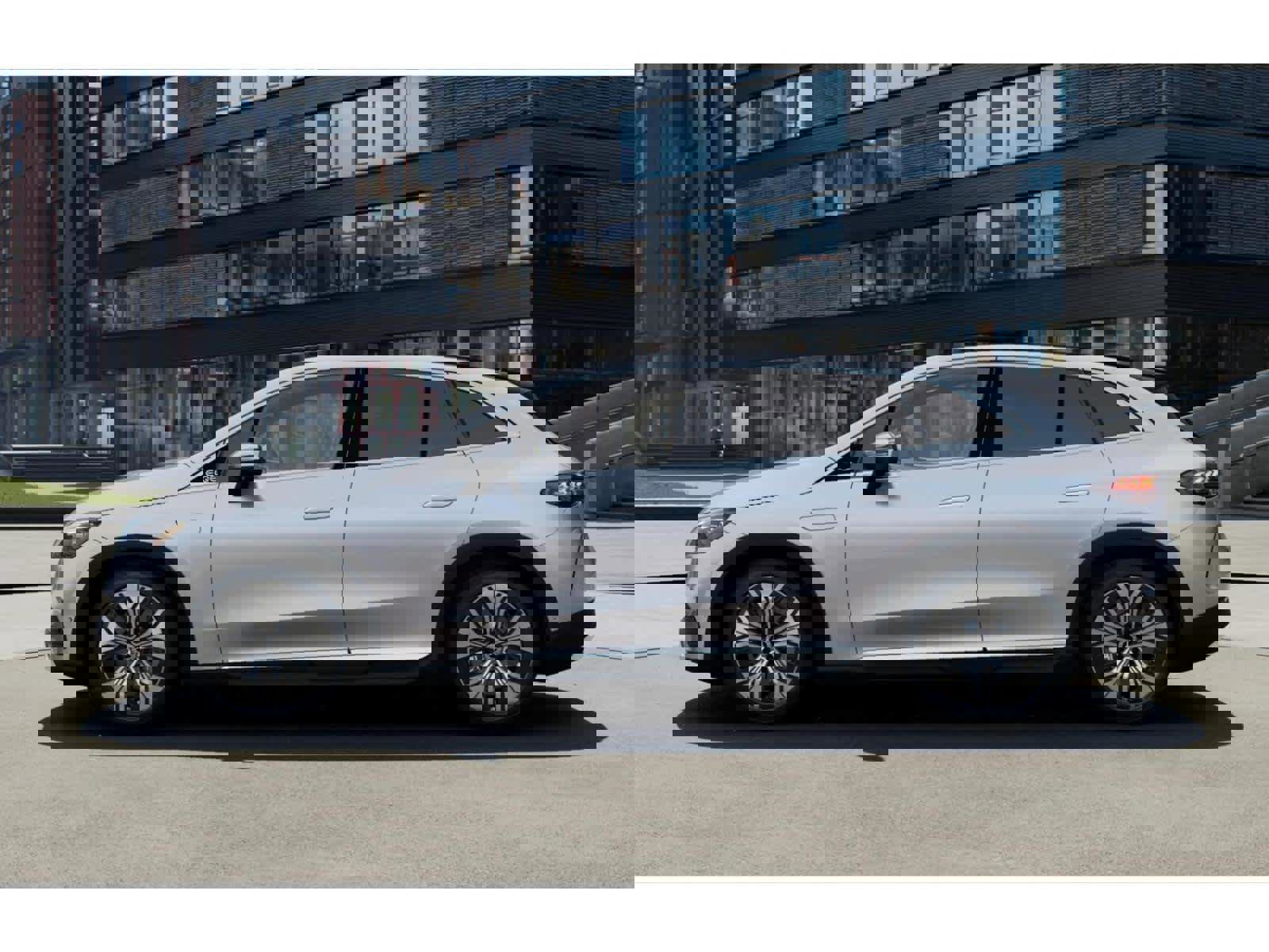 New 2026 Mercedes-Benz EQE 320+ SUV image 33