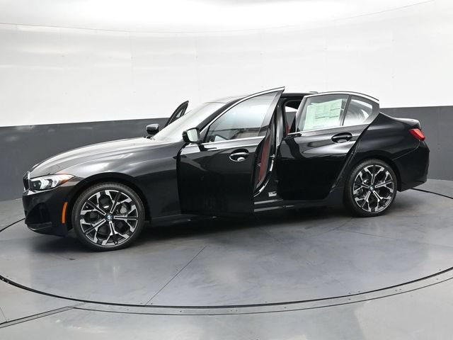 Certified 2026 BMW 330i Sedan w/ Premium Package RWD image 38