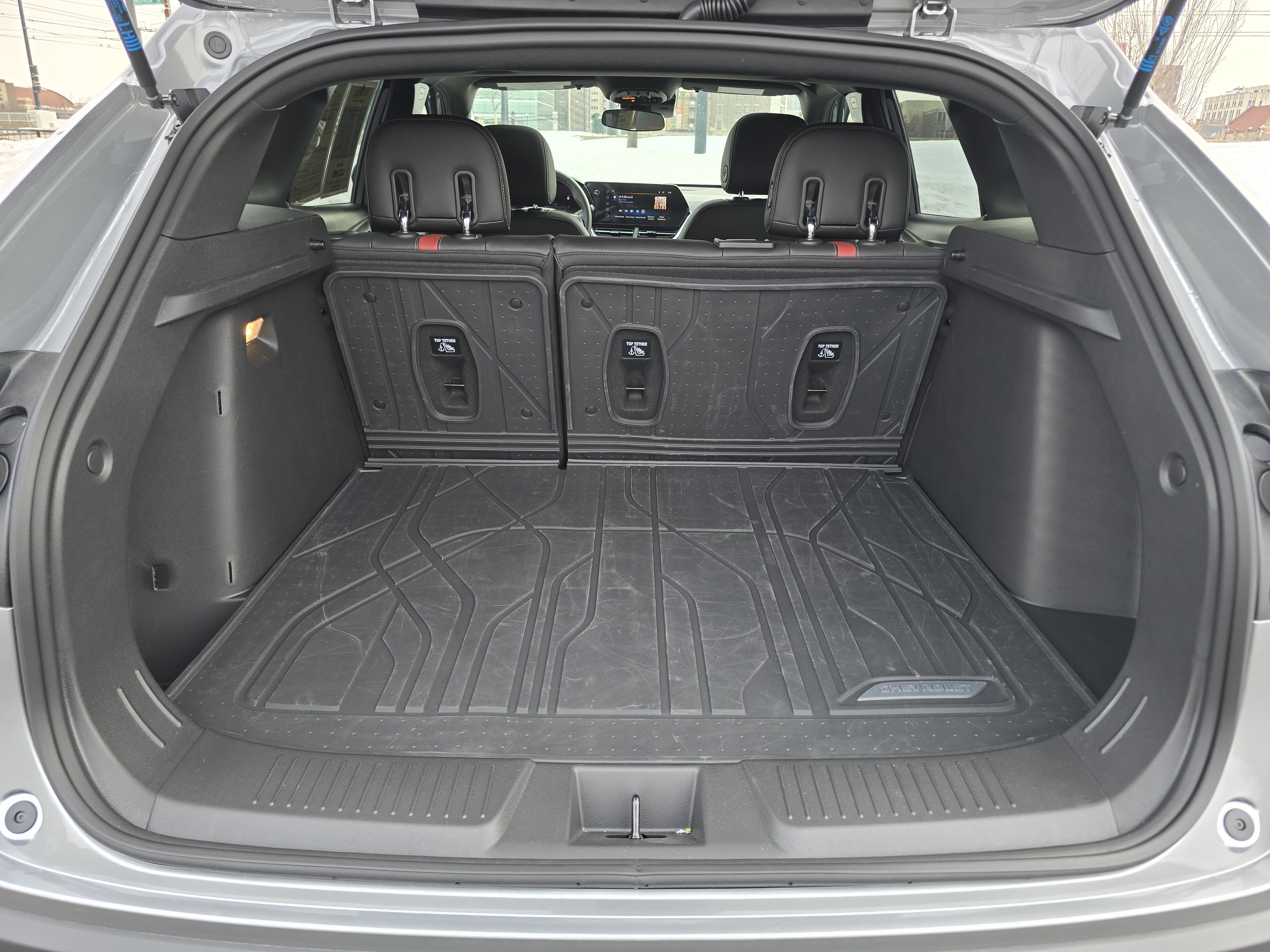 Used 2025 Chevrolet Trax RS w/ Sunroof Package image 25