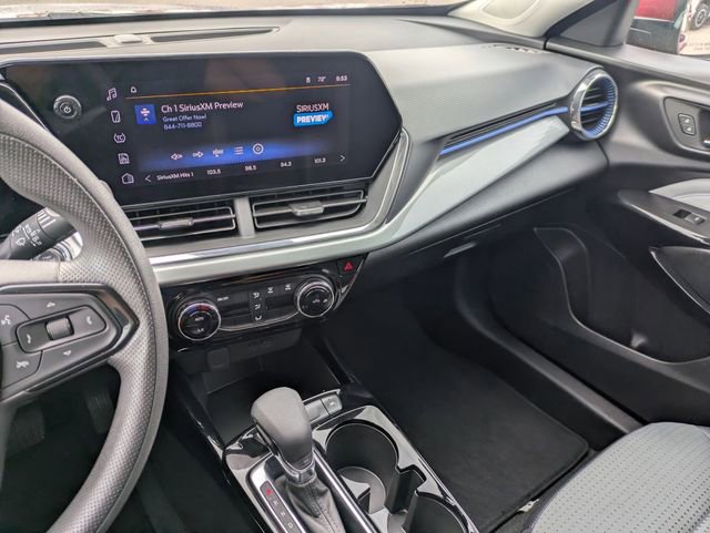 Used 2025 Chevrolet Trax LT image 20