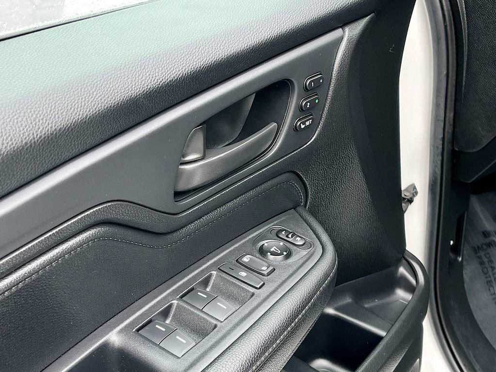 Used 2024 Honda Odyssey EX-L image 17