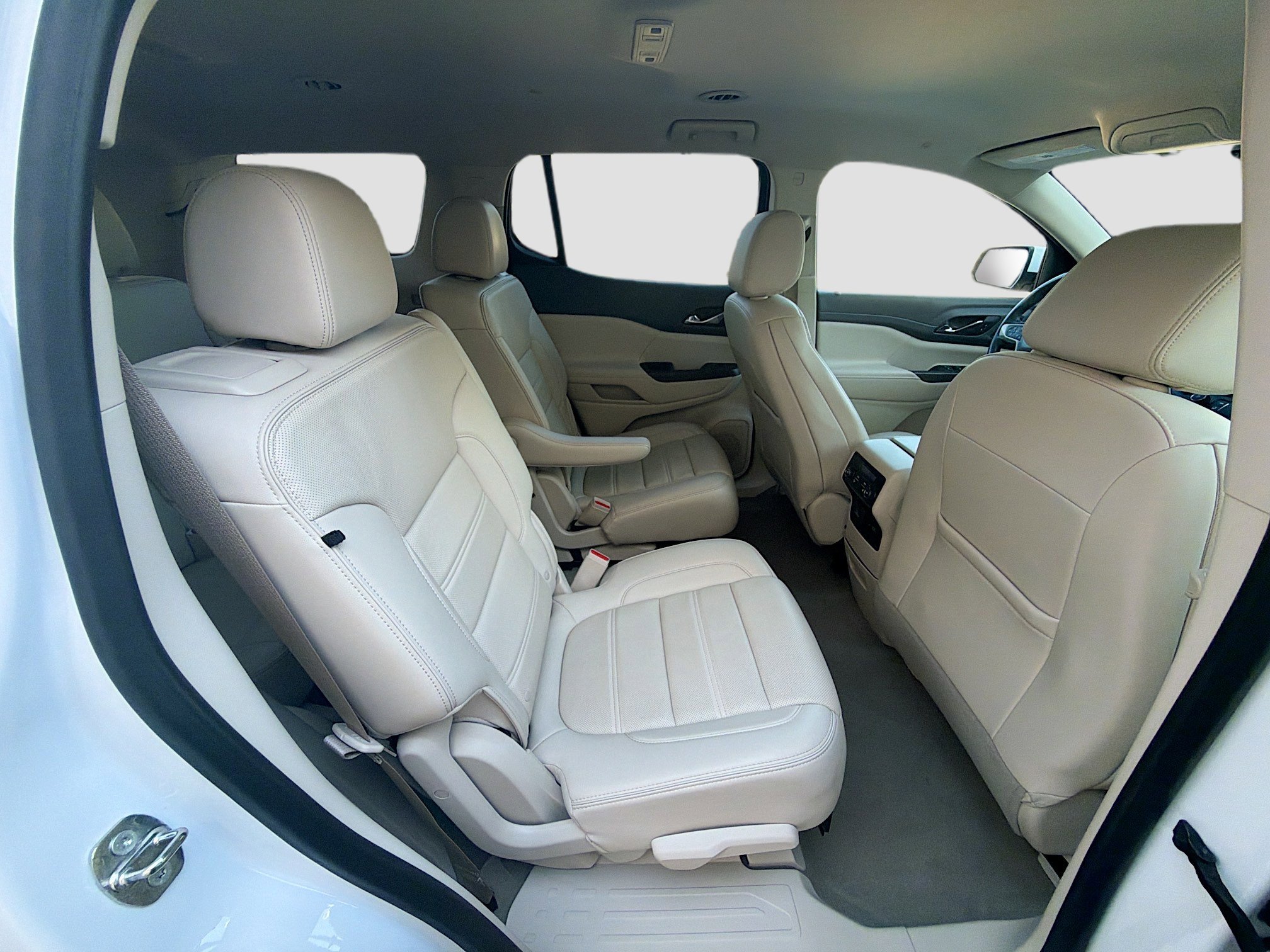 Used 2023 GMC Acadia Denali AWD/4WD image 28