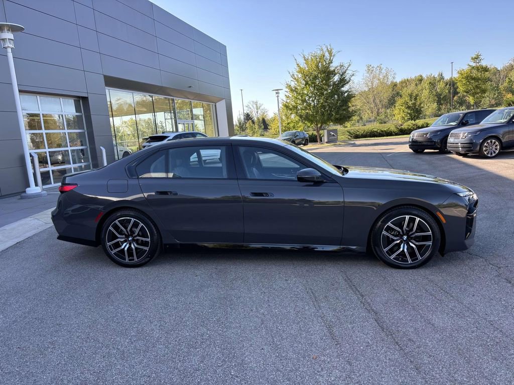 New 2026 BMW 750e xDrive w/ Executive Package image 8