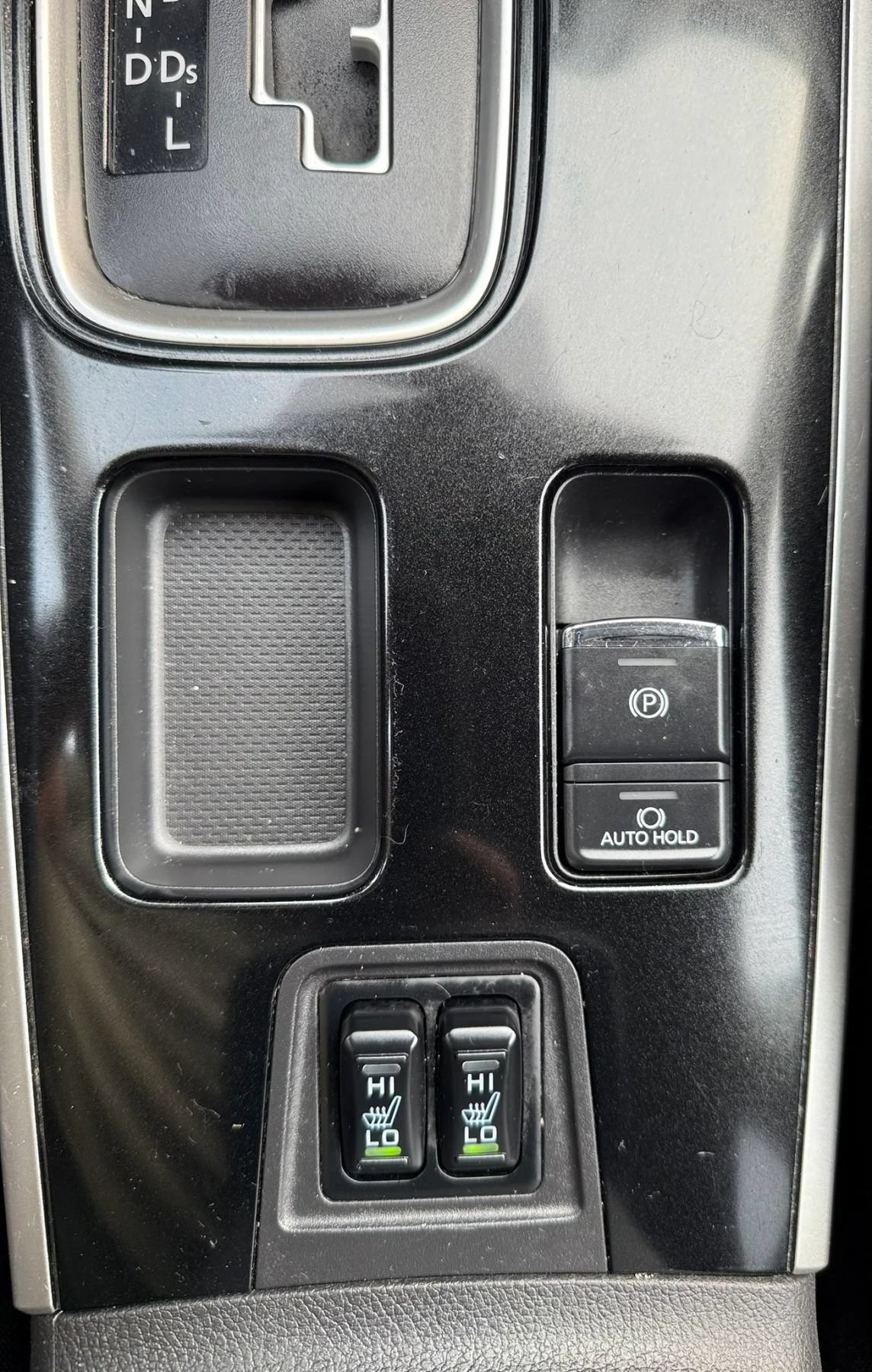 Used 2020 Mitsubishi Outlander ES FWD image 19