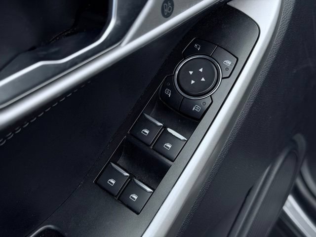 Used 2022 Ford Explorer Limited AWD/4WD image 16