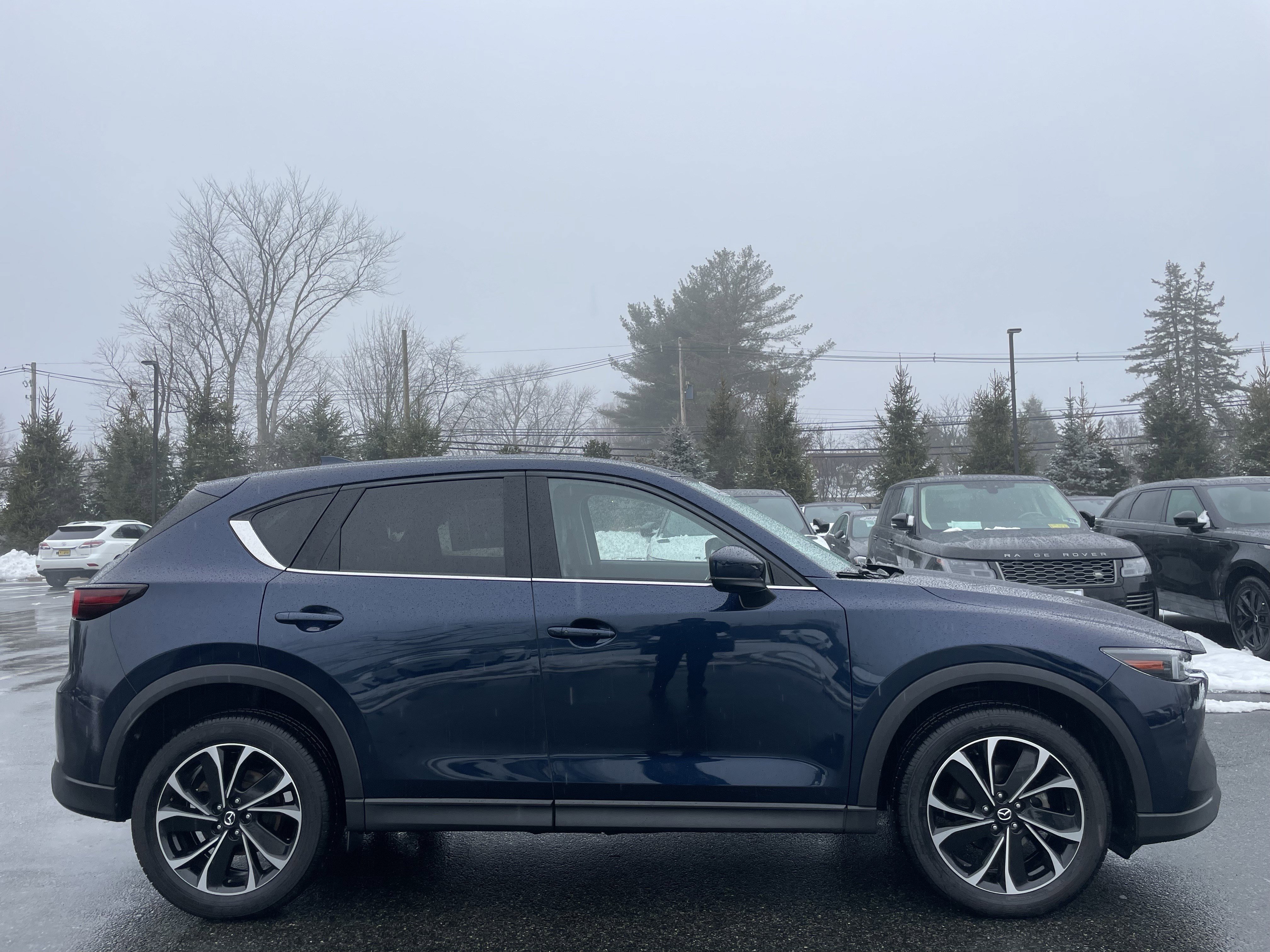 Used 2022 MAZDA CX-5 AWD 2.5 S w/ Premium Package image 4