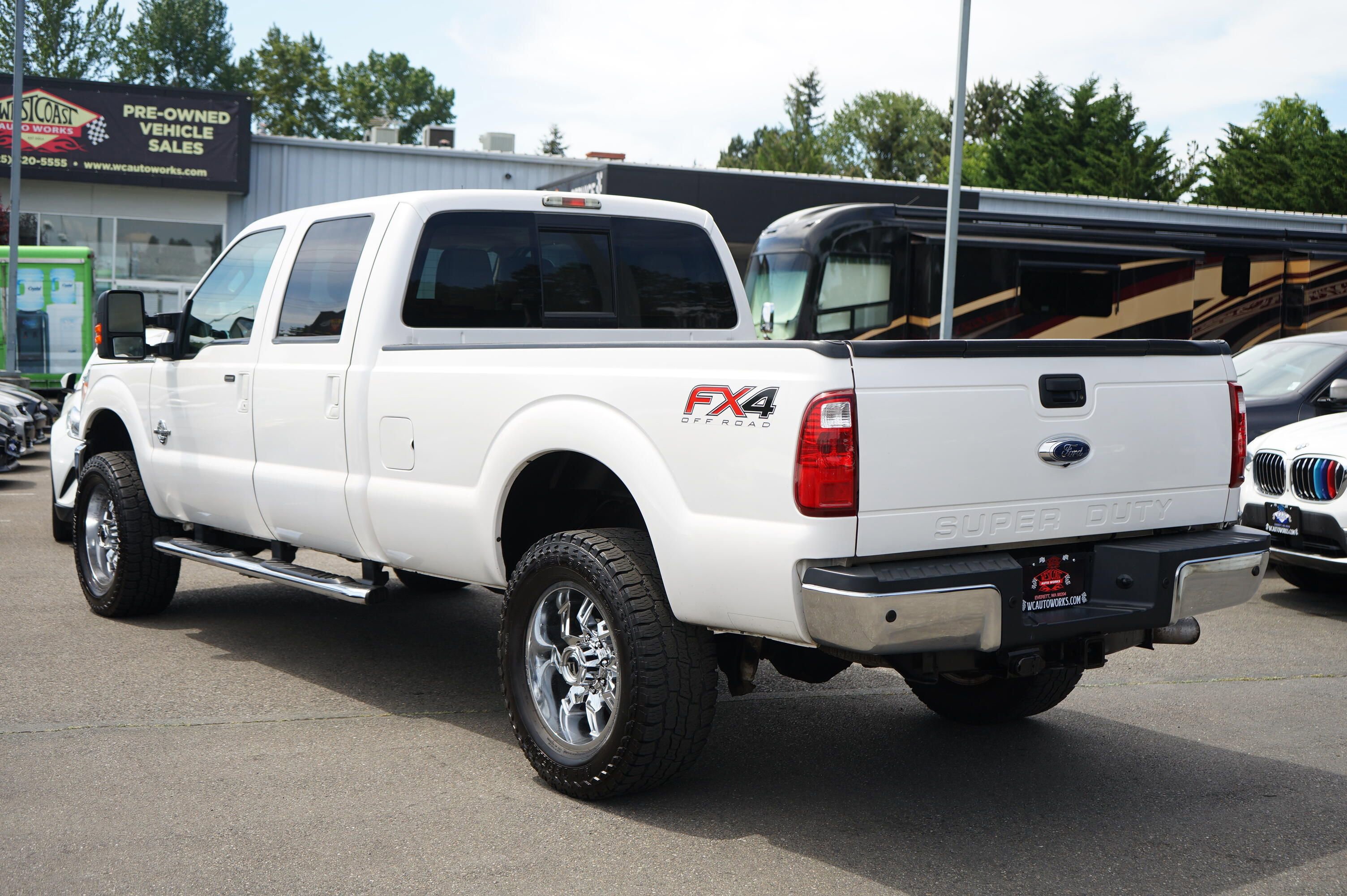 Used 2015 Ford F350 Lariat w/ Lariat Ultimate Package AWD/4WD image 4
