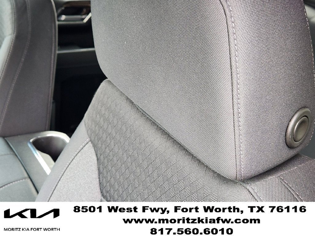 Used 2025 Chevrolet Silverado 1500 LT Trail Boss w/ Convenience Package II AWD/4WD image 15