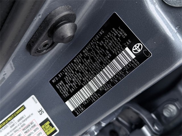 Certified 2025 Toyota Corolla LE image 34