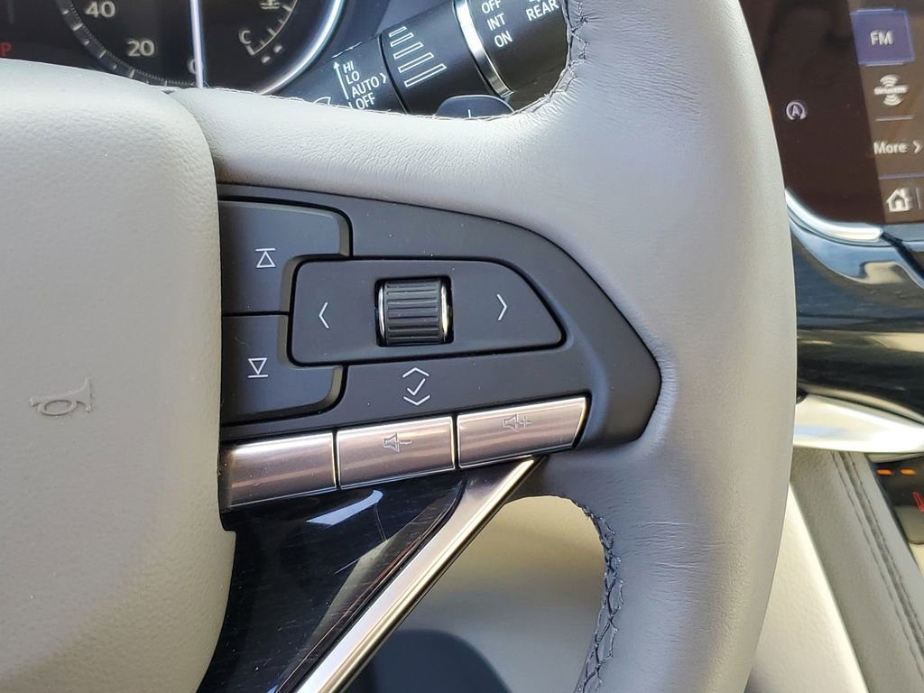 Certified 2024 Cadillac XT6 Premium Luxury image 17