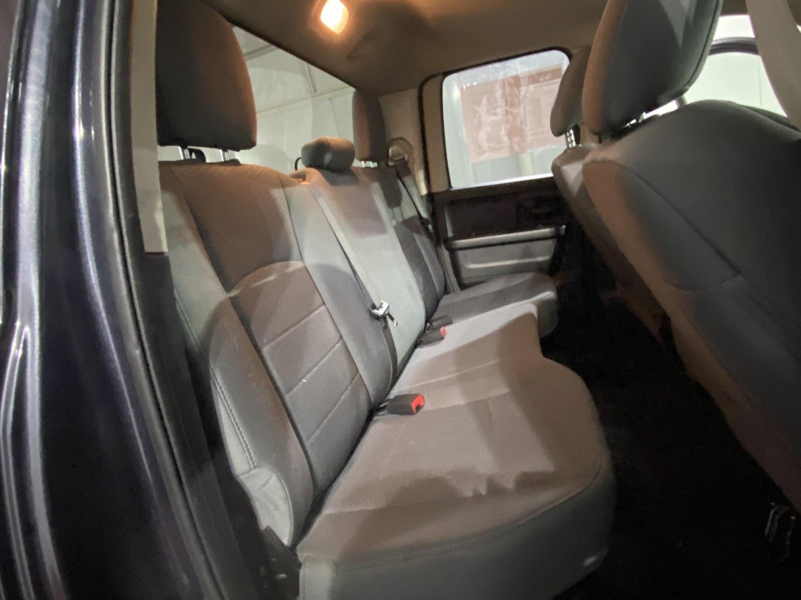 Used 2017 RAM 1500 Express image 11