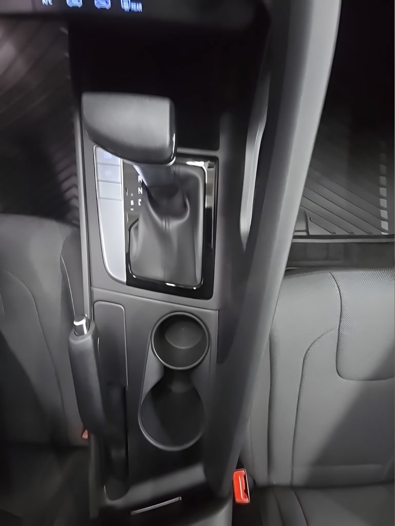 New 2026 Hyundai Elantra SE FWD image 29
